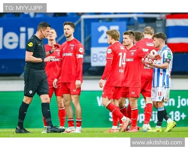 阿贾克斯与特温特激战正酣赛果揭晓引发球迷热议